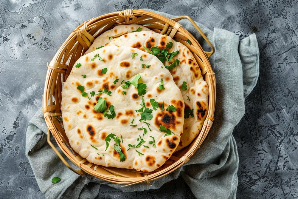 Naan and kulcha basket
